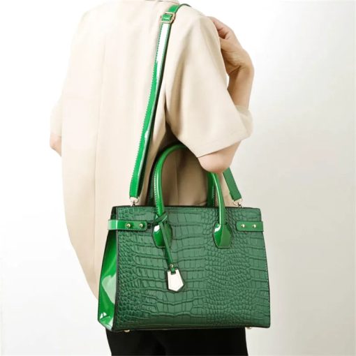 Sac à Main Croco Chic Moyen - Cuir, Dimensions 24x13x24 Cm, Idéal Travail & Voyage, Neuf