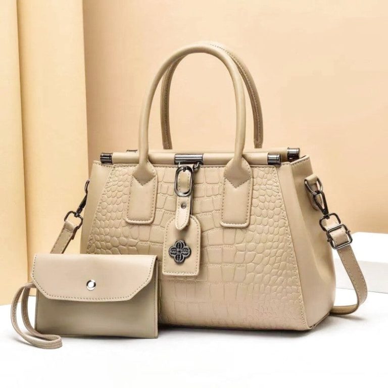 Sac à Main Pochette Soirée En Cuir Croco Vintage - Bordeaux, Fermeture Bouton Doré - Fabriqué En France